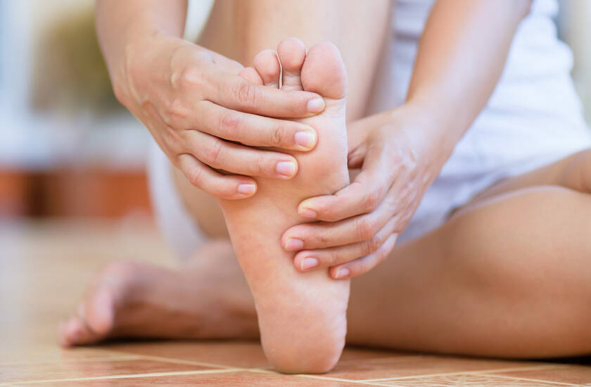 Negydomos pėdos pirštų deformacijos ilgainiui progresuoja – kada rinktis operaciją?