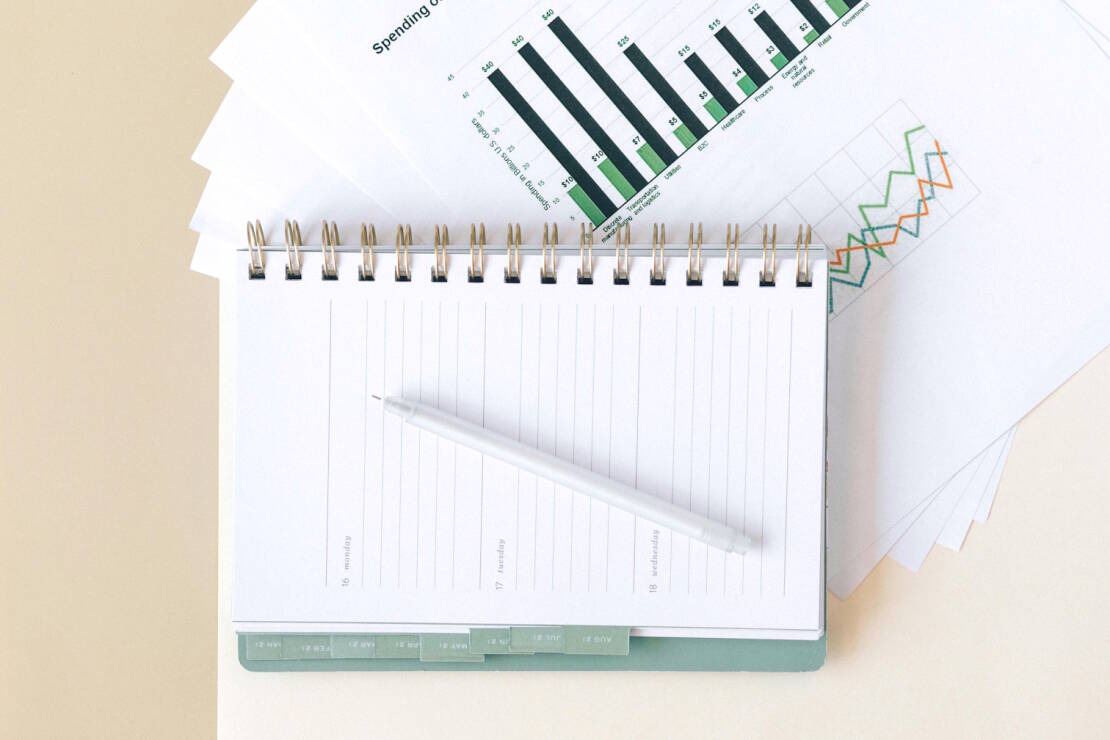 Apklausa apie pakaitinės hormonų terapijos (PHT) naudojimą moterims, sergančioms migrena